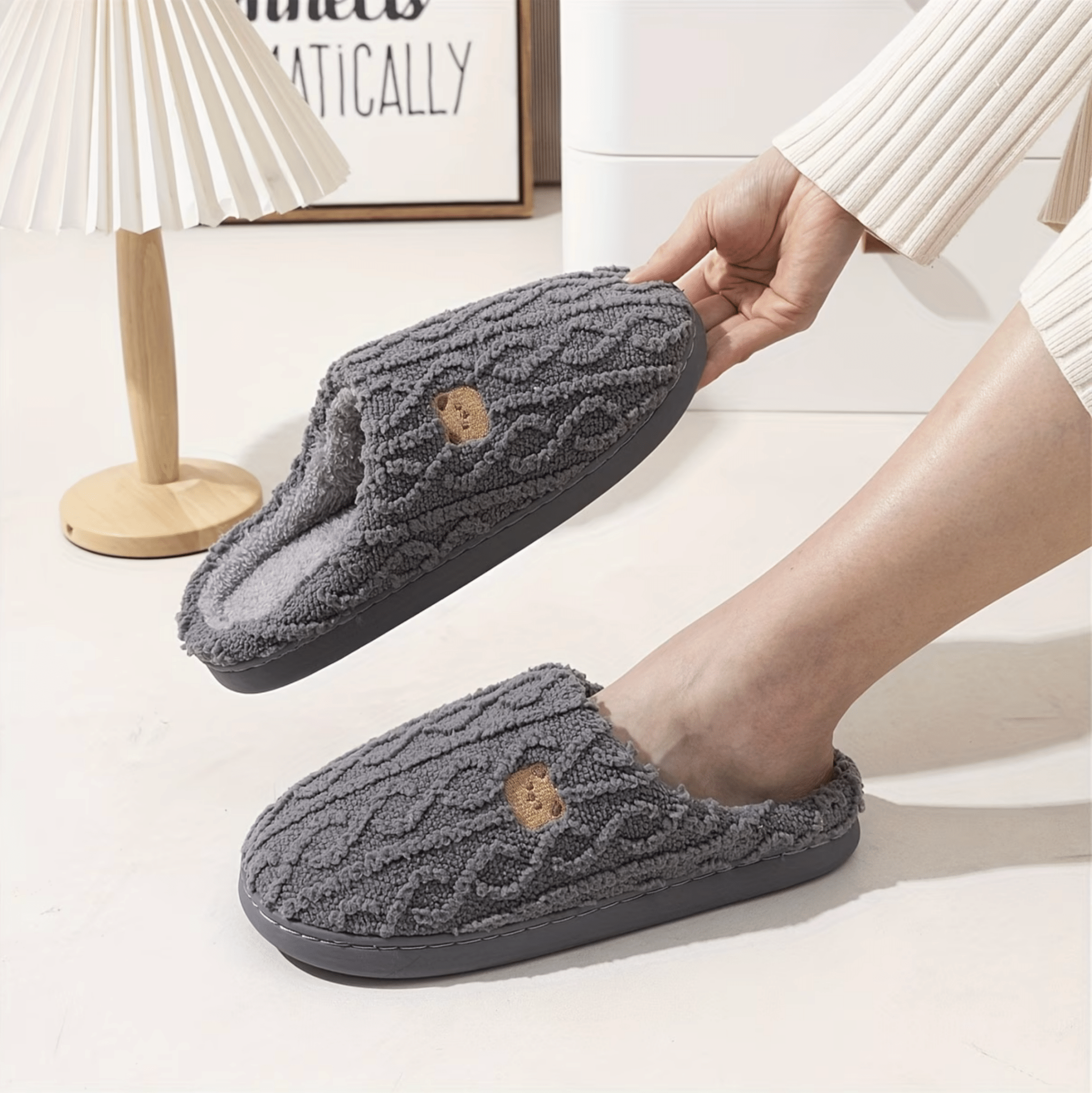 ORTHAE TED - Pantoufles d’Intérieur Chaudes Unisexe - Parallax